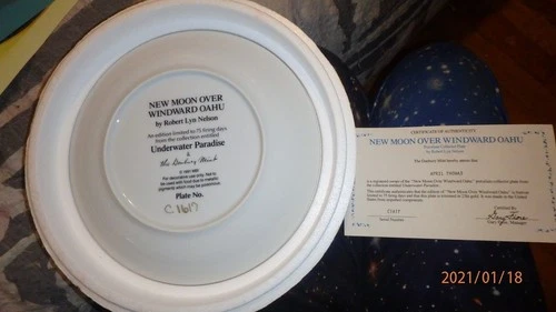 Robert Lyn Nelson Paradise Collection Plates - photo 2
