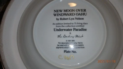 Robert Lyn Nelson Paradise Collection Plates - photo 4
