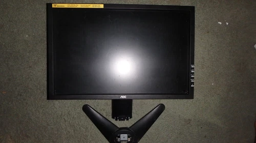 19-Inch AOC Monitor with Speakers (Black)