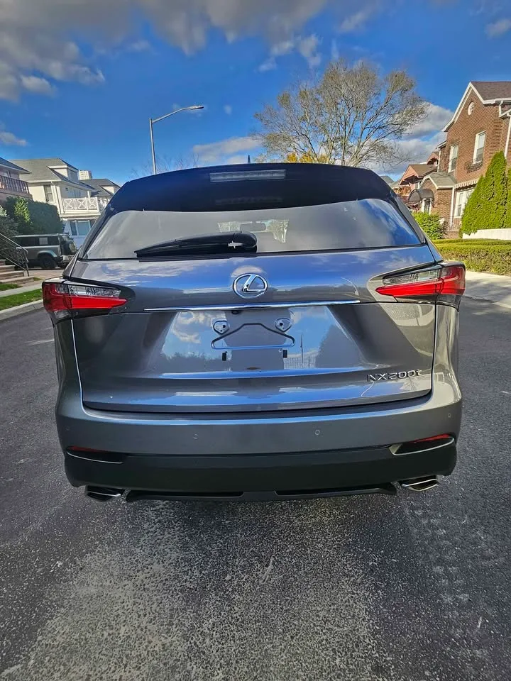 2016 Lexus NX · 200t Sport Utility 4D image indicator(4)