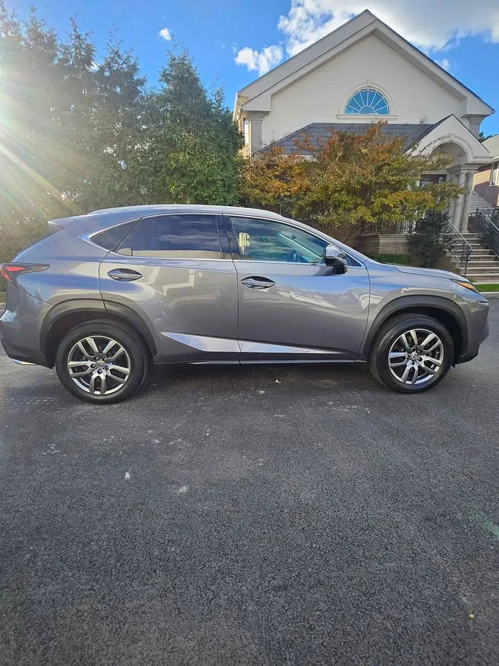 2016 Lexus NX · 200t Sport Utility 4D image indicator(6)