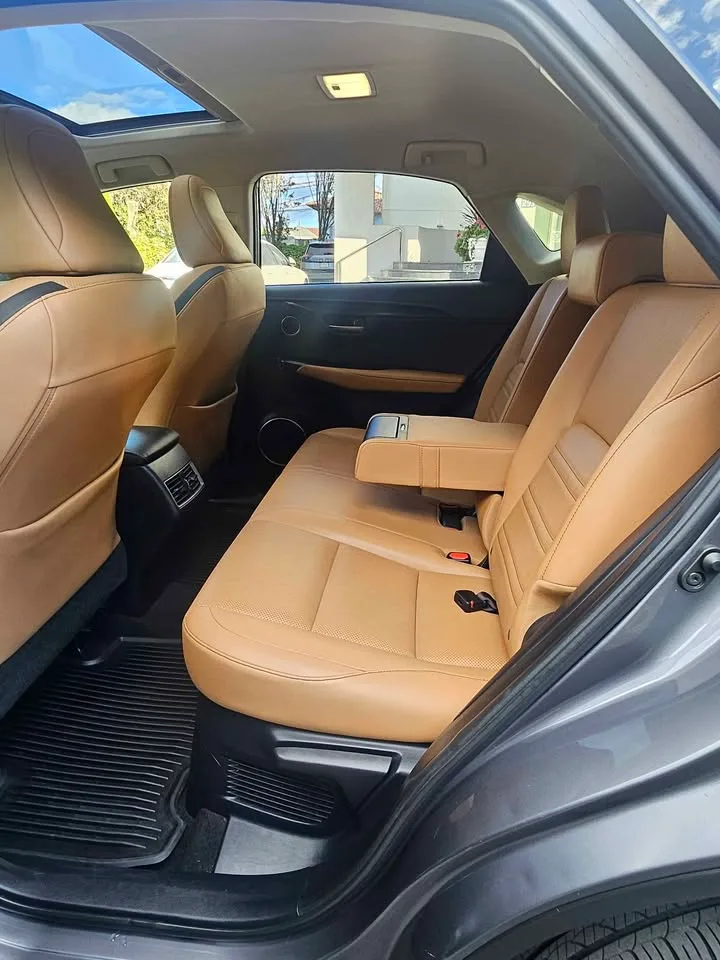 2016 Lexus NX · 200t Sport Utility 4D image indicator(9)