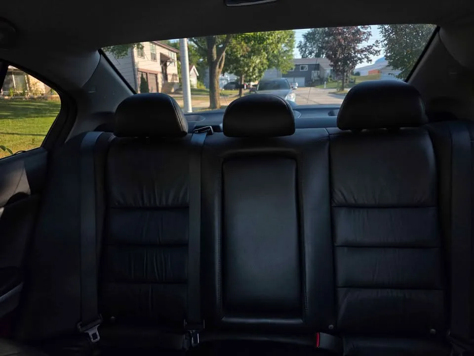 2010 Honda Accord · EX-L w/Navigation Sedan 4D image indicator(9)