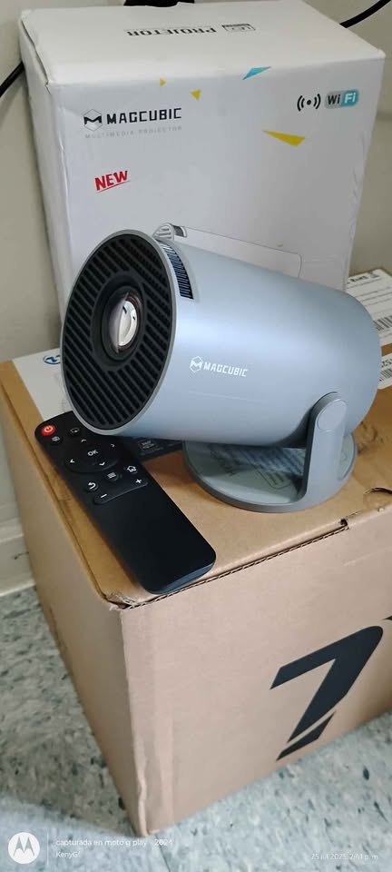 Mini proyector HY300PRO actualizado 2025 - photo 4