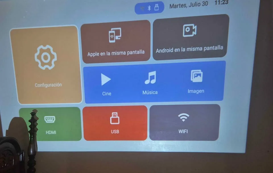 Unitedtime Proyector portátil con soporte 1080P 4K image indicator(8)