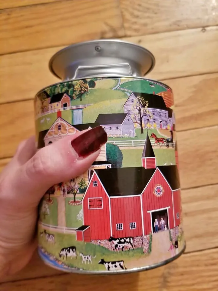 Vintage Milk Can Style Metal Tin thumbnail
