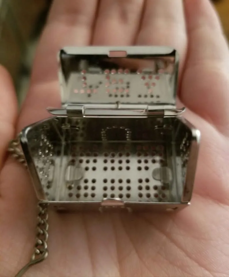 Metal Tea Strainer Infuser image indicator(5)