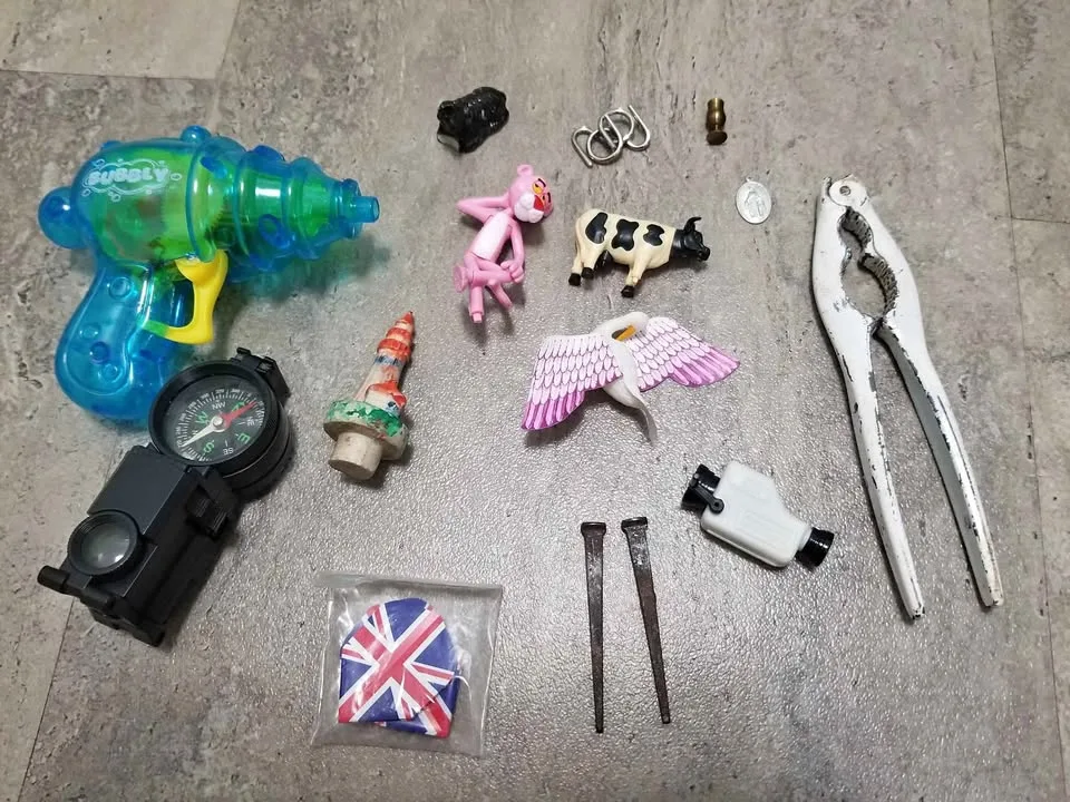 Mostly Vintage Items All for $5 thumbnail