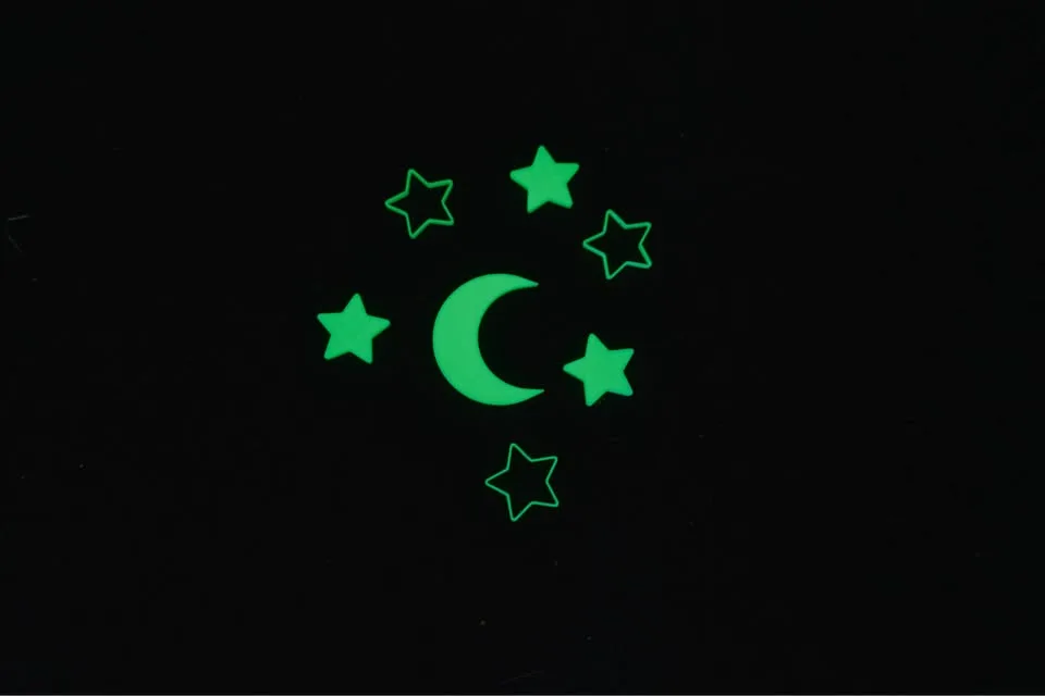 Glow in the dark decoration! image indicator(2)