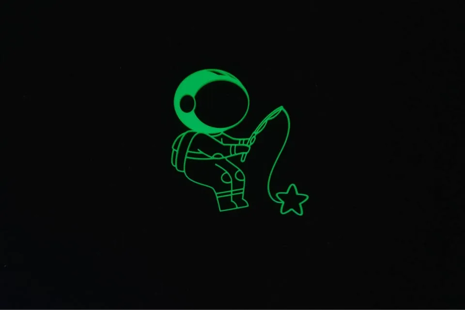 Glow in the dark decoration! image indicator(3)