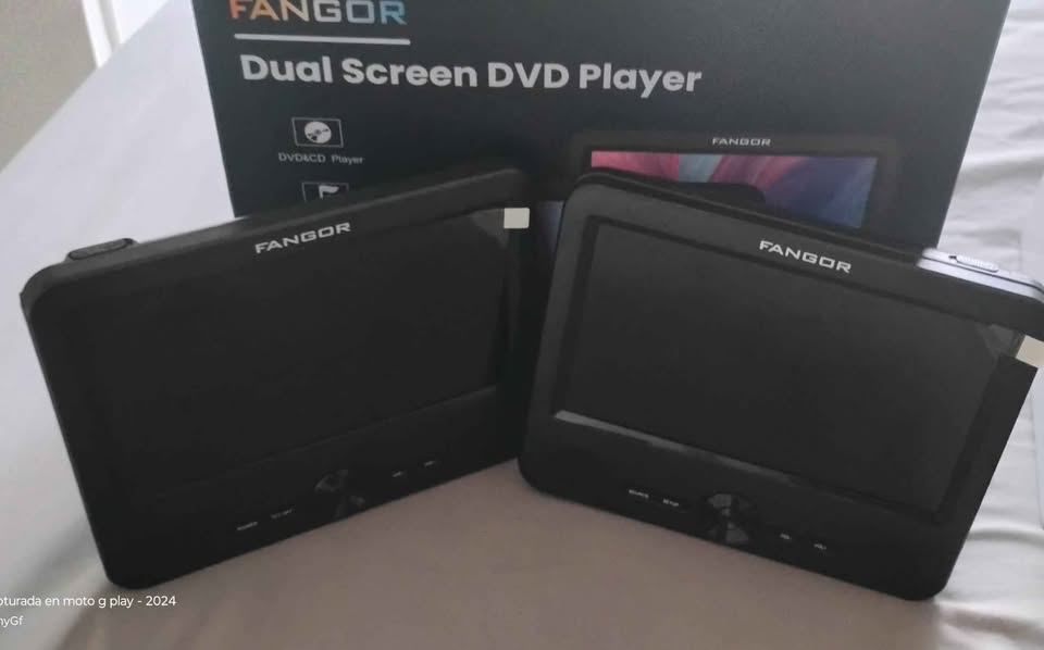 FANGOR 7.5" Dual Portable Car DVD Player - photo 3