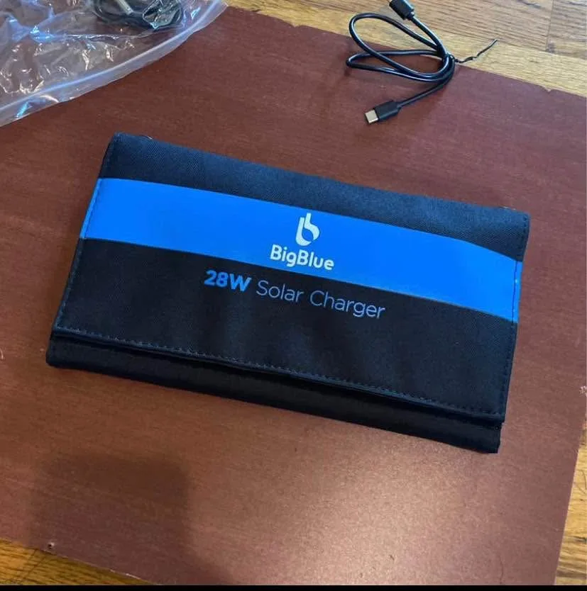BigBlue 28W Solar Charger image indicator(5)