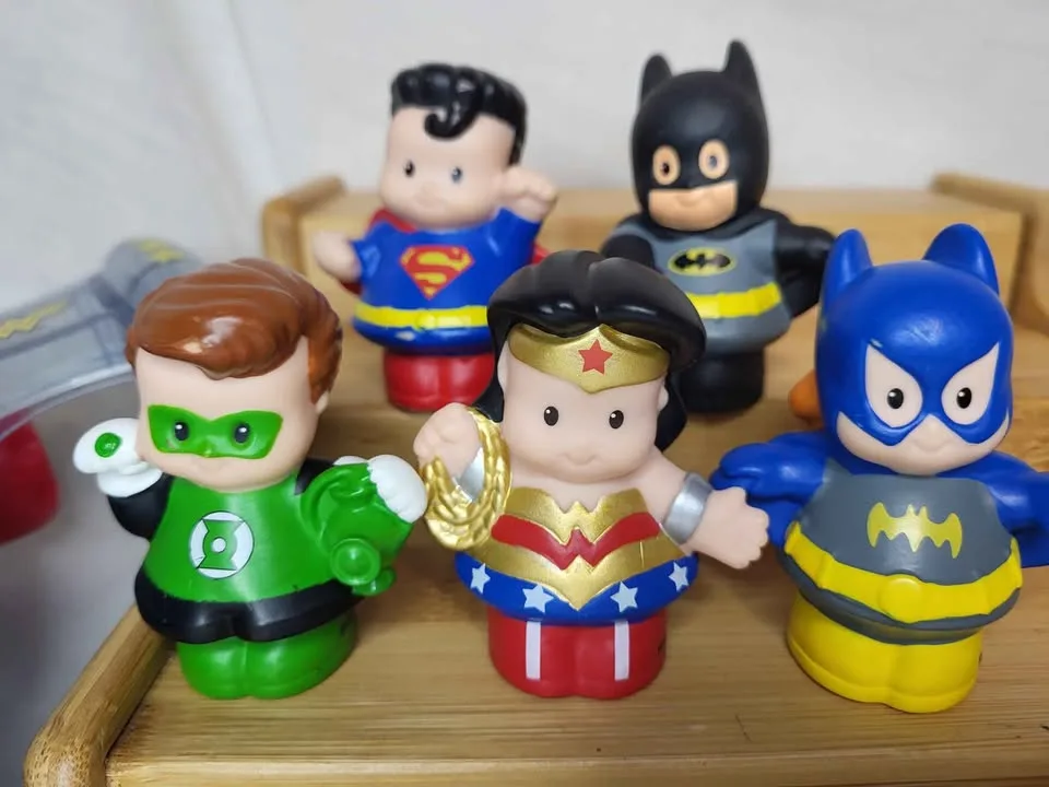 DC Superfriends Fisher-Price Little People Wonder Woman Invisibl image indicator(2)