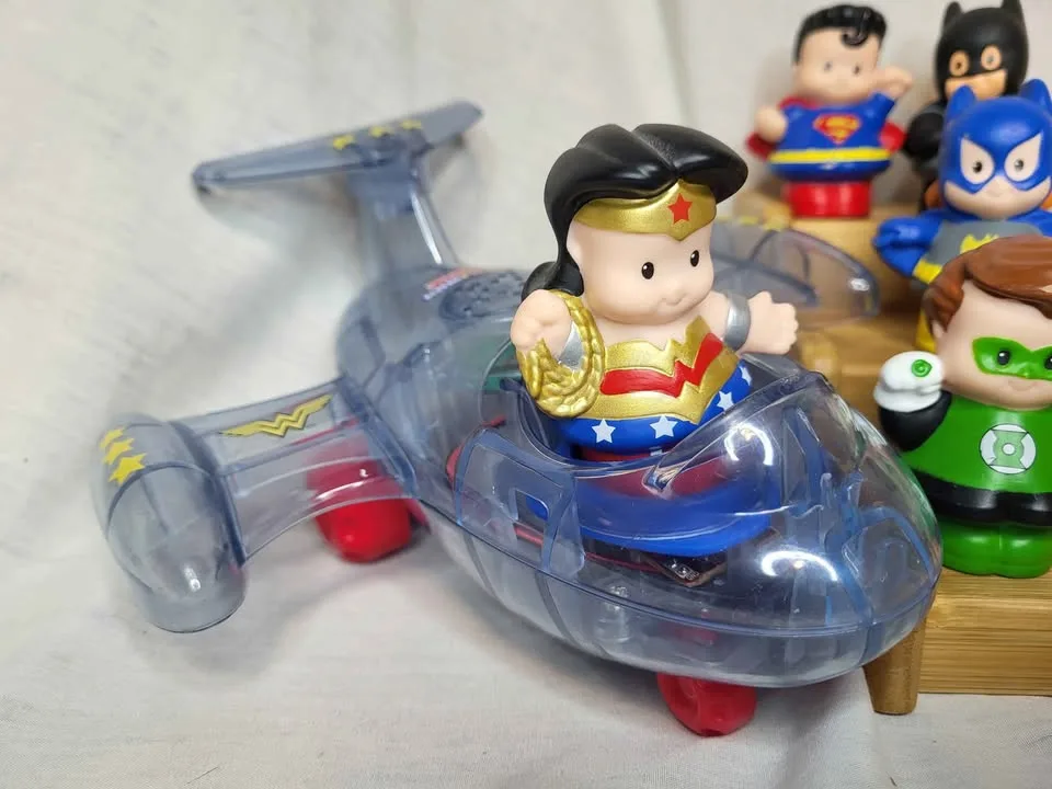 DC Superfriends Fisher-Price Little People Wonder Woman Invisibl image indicator(3)