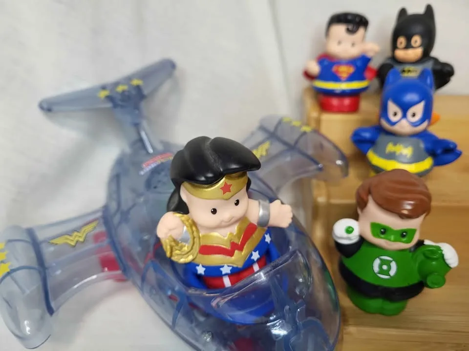DC Superfriends Fisher-Price Little People Wonder Woman Invisibl image indicator(5)