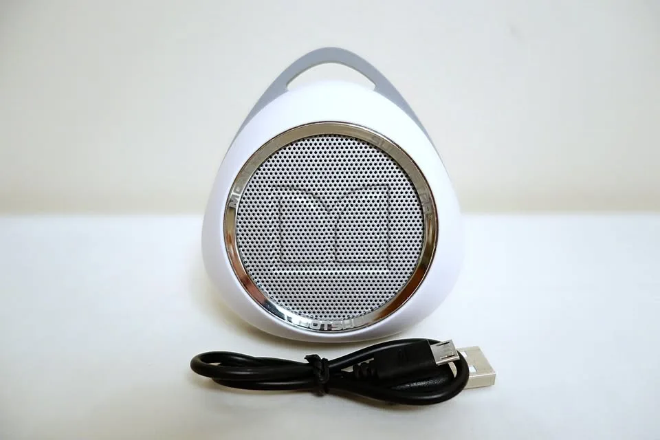 Monster SuperStar HotShot Bluetooth Speaker thumbnail