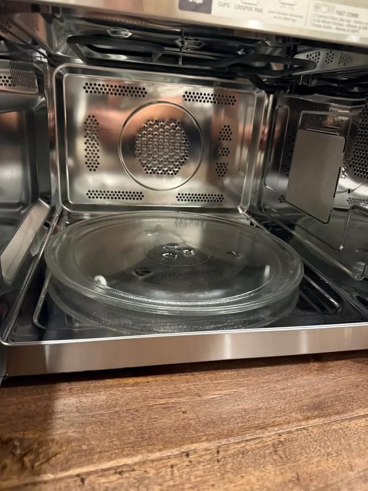 NEW! Breville Combi Wave 3-in-1 Convection Microwave w/ Air Frye image indicator(7)