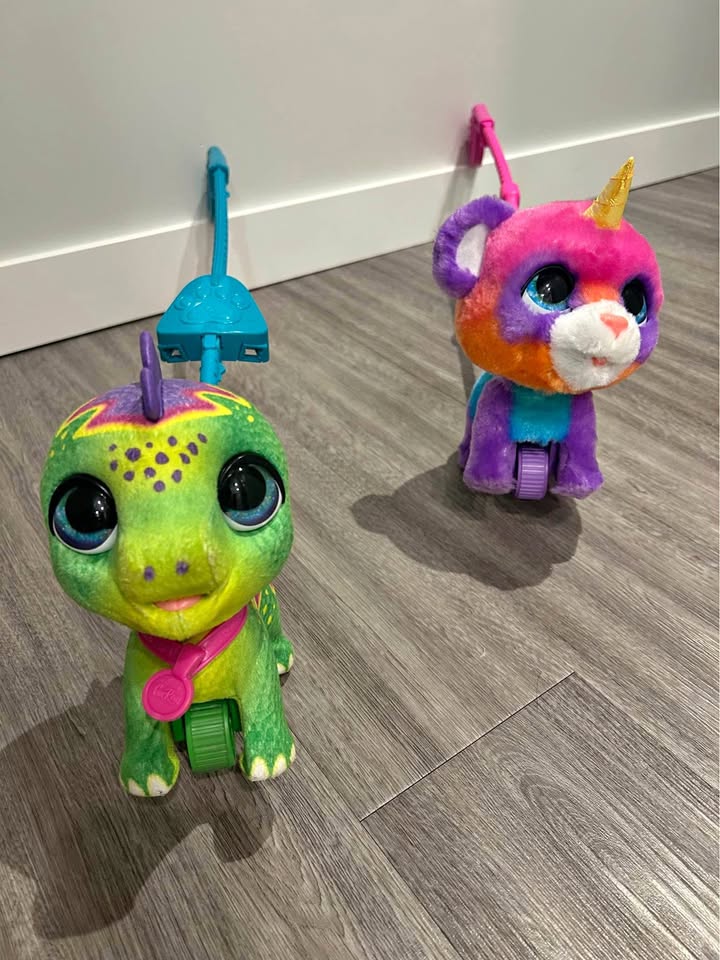 FurReal Walkalots Dino and Pandacorn
