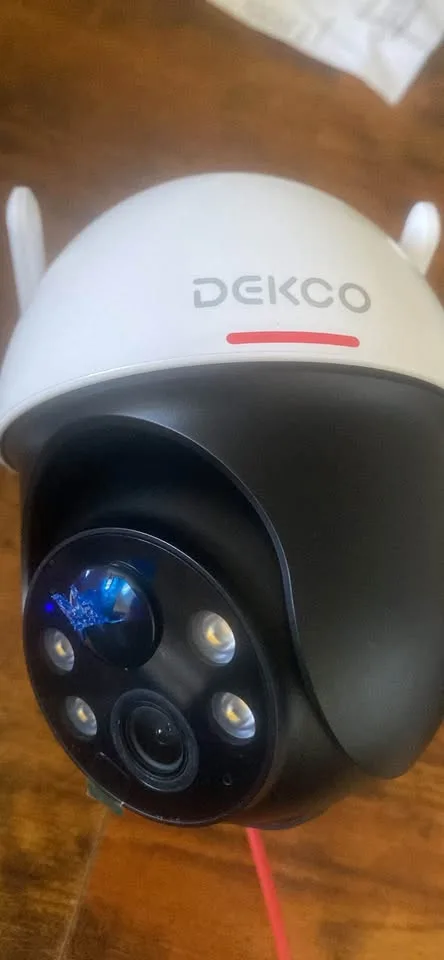 DEKCO Solar Security Camera Outdoor Wireless, Battery Powered, P image indicator(2)