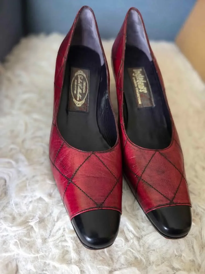 Vintage Ingledew's Gresasa Collection women's leather pumps sz 7 image indicator(4)