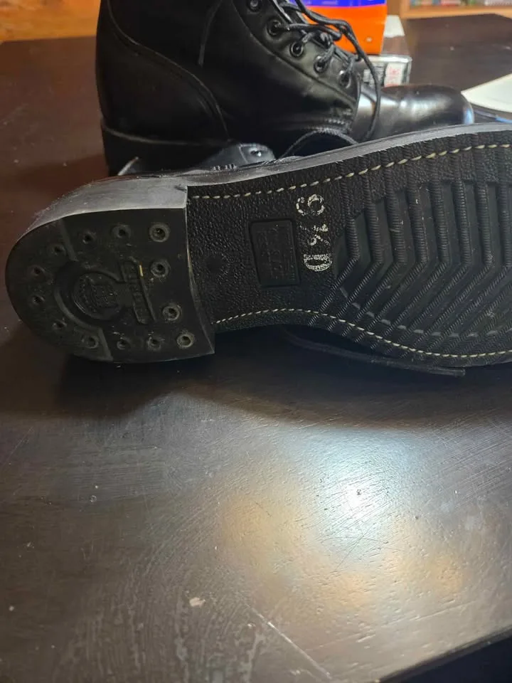 Canadian Armed Forces DEU Parade Leather Boots image indicator(6)