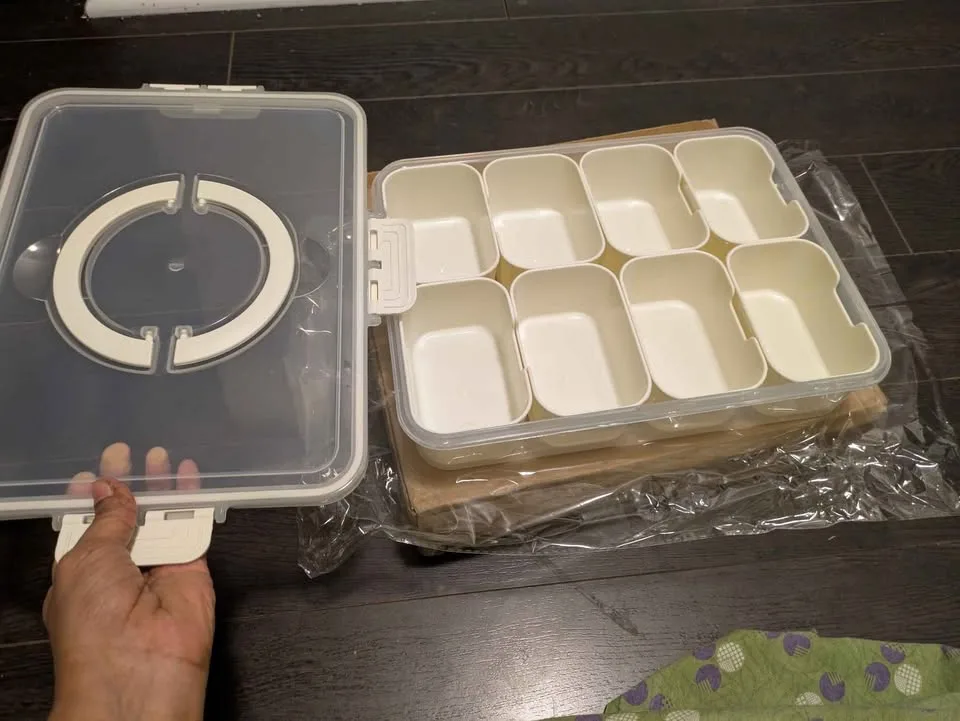 Brand new 8 compartments plastic food storage container image indicator(8)