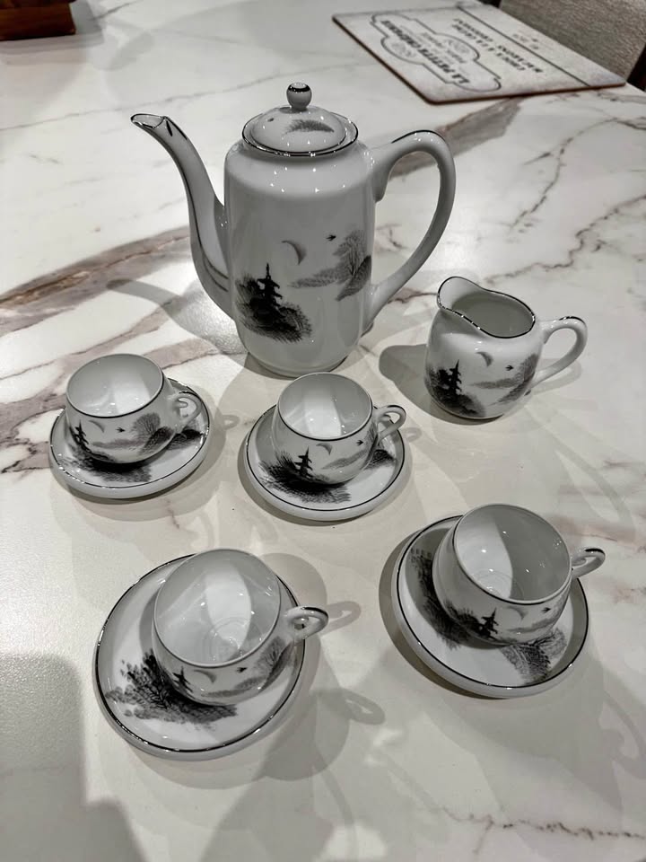 Kutani Japanese vintage porcelain tea set