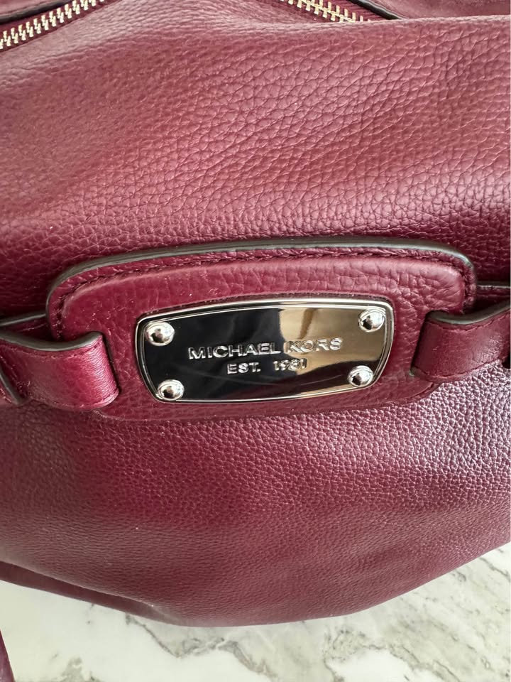 Michael Kors Leather Purse - photo 3