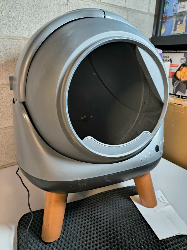 ZHMZ G1 Smart Self-Cleaning Cat Litter Box (Slightly Used) - photo 2