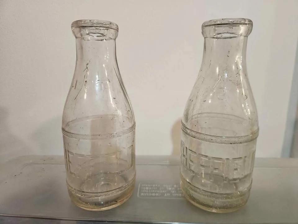 1930s Antique Sheffield Farms Embossed Glass Milk Bottle thumbnail