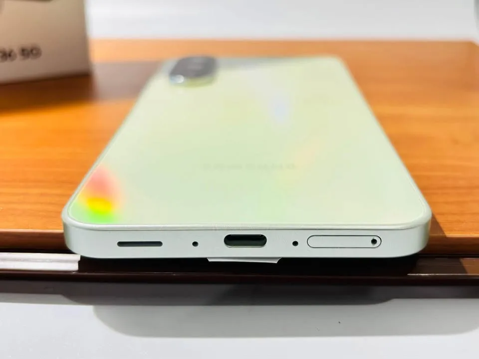 Samsung Galaxy A36 256GB Factory Unlocked -BRAND NEW ON SALE $29 image indicator(2)