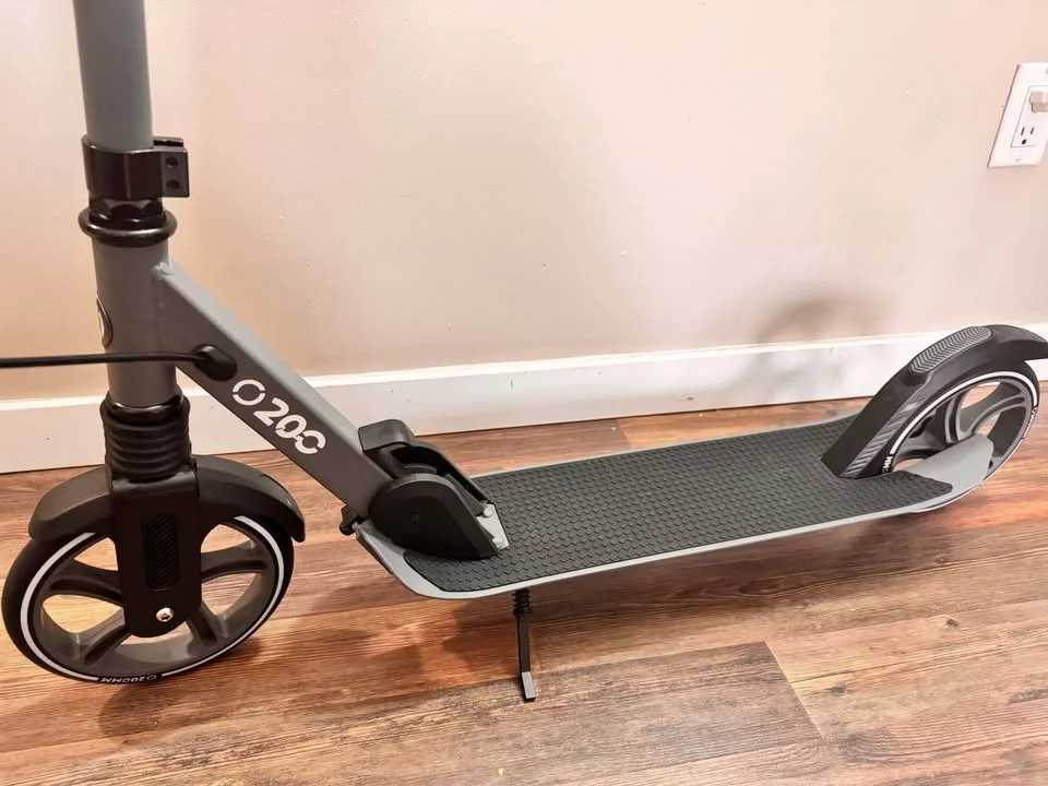 Aero Scooters for Kids Ages 8-12 image indicator(4)