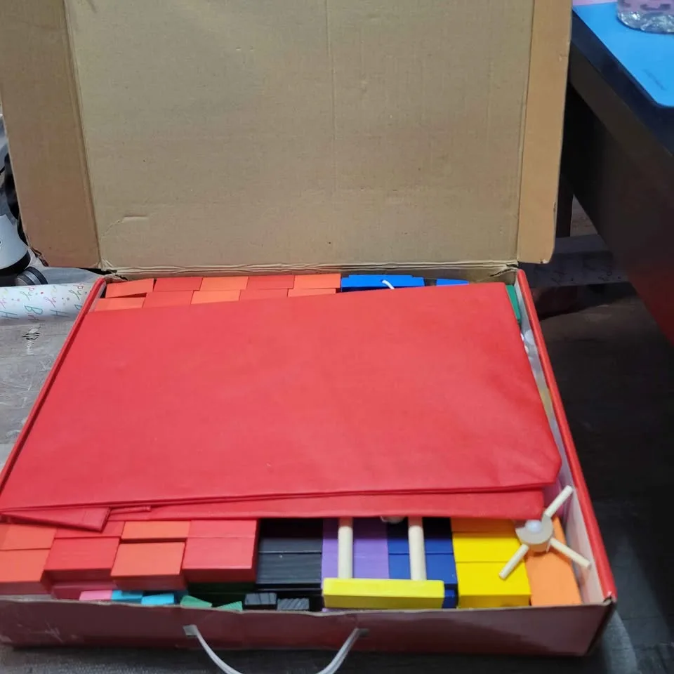 EUC Colour wooden domino set image indicator(3)