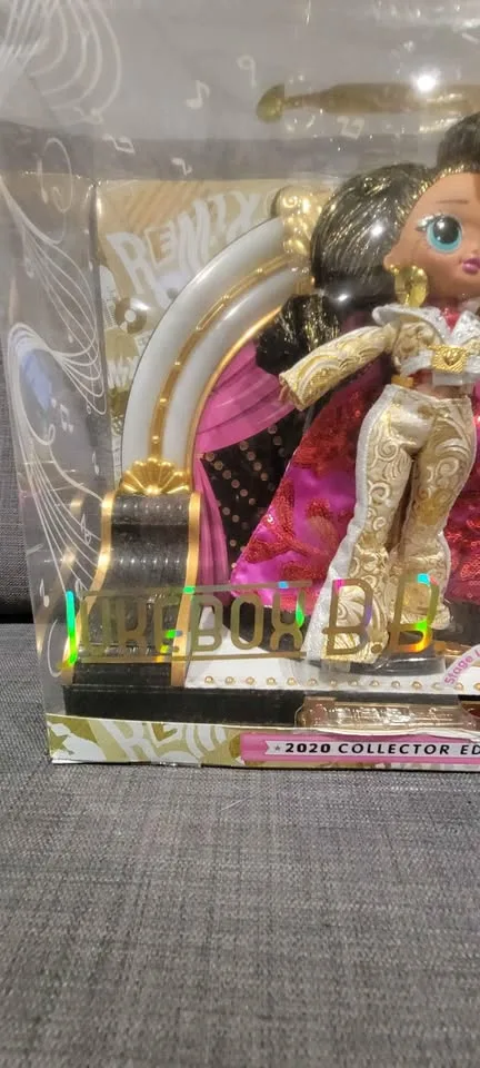 BN LOL OMG Remix Jukebox B. B. 2020 collectors edition image indicator(2)