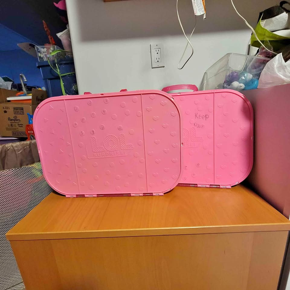 GUC 2 LOL dolls storage cases