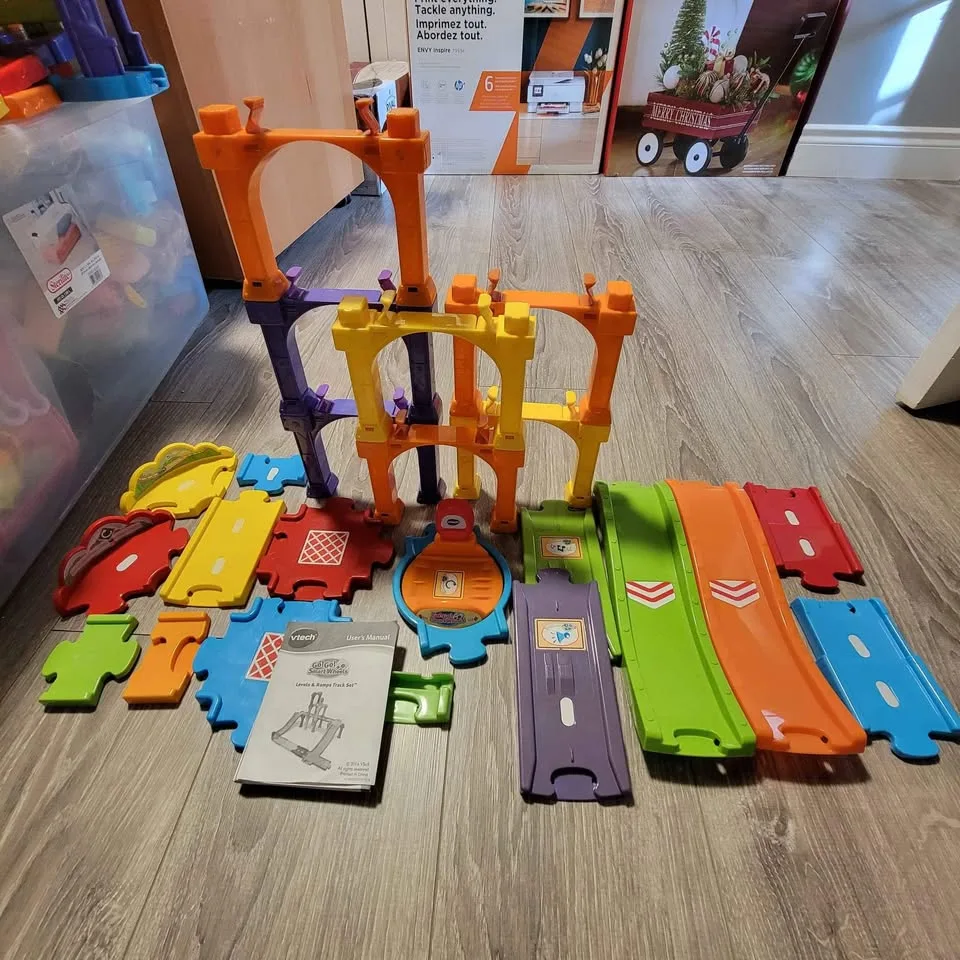 EEUC Vtech GoGo Smart sets x 4 and extra 6 cars/animals image indicator(7)