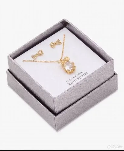 Kate Spade Gold Necklace and Earrings Set thumbnail