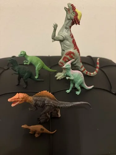 Lot Of 6 Dinosaur Toys thumbnail