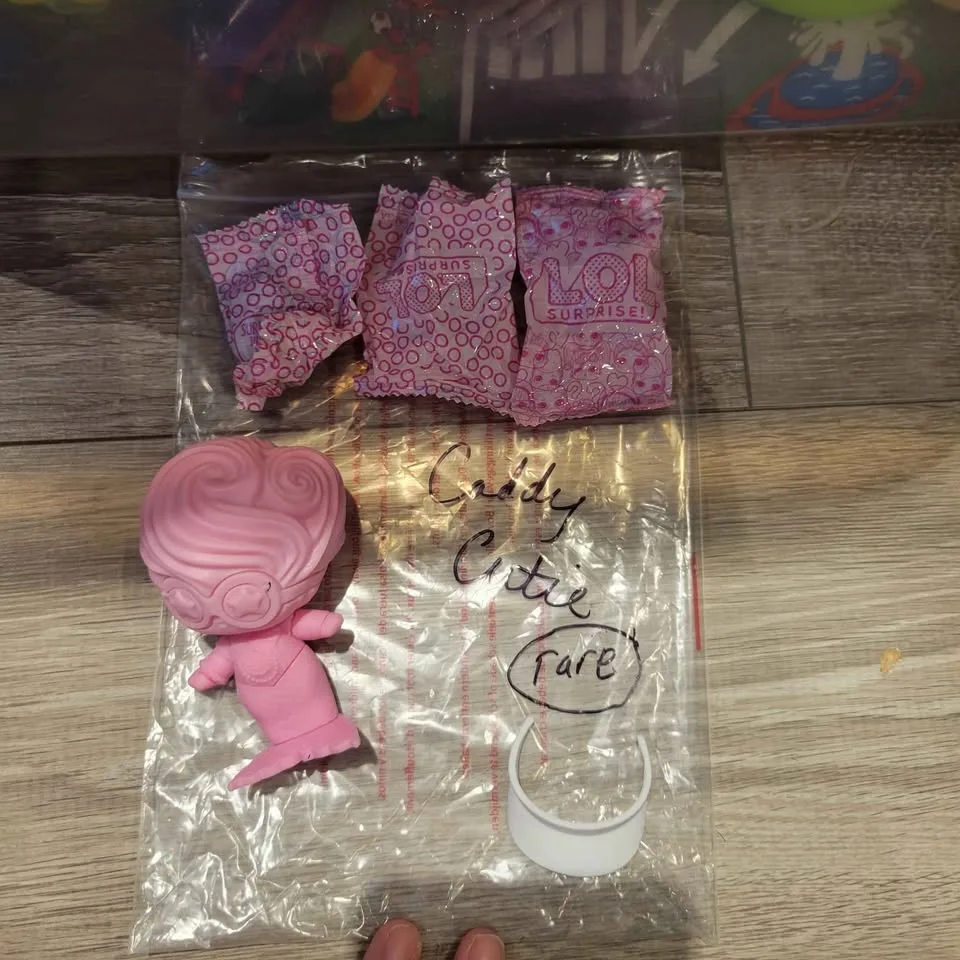 111 LOL dolls, lil sisters, and pets. selling individually image indicator(4)