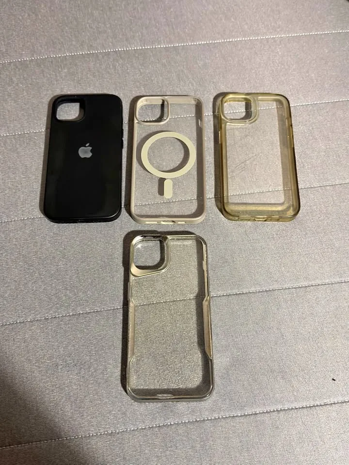 Used iPhone 13 cases thumbnail