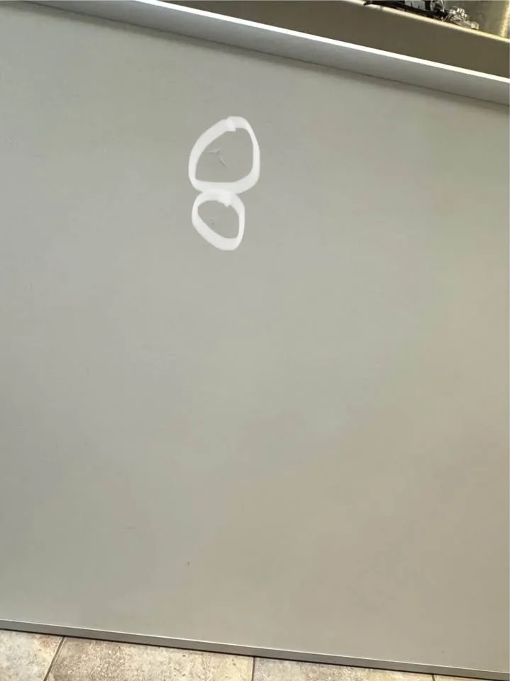 Extra LARGE dry erase white board *small issue see last 2 pictur image indicator(7)