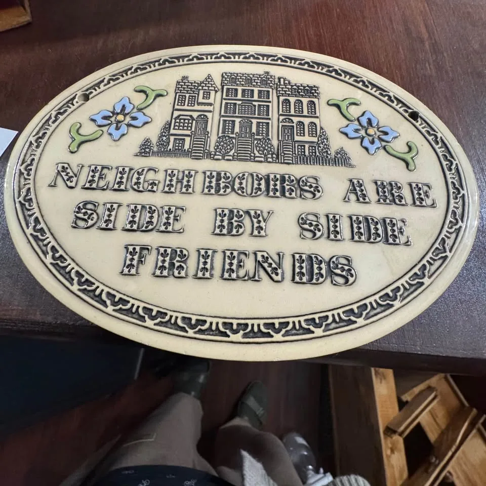 🏡 Vintage TRINITY POTTERY Decorative Ceramic plaque image indicator(5)