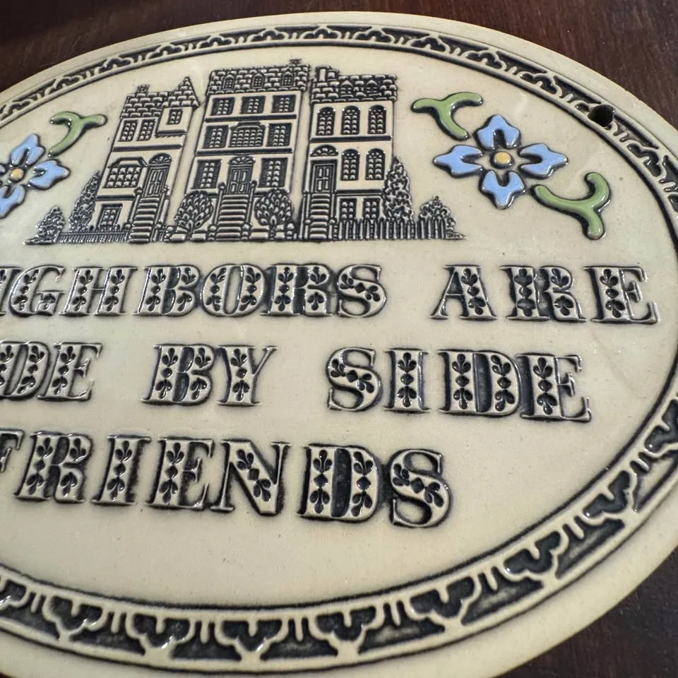 🏡 Vintage TRINITY POTTERY Decorative Ceramic plaque image indicator(6)