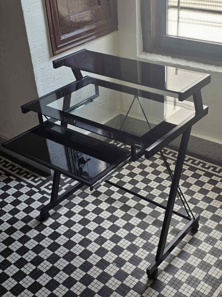 Staples Glass Computer Desk with Keyboard Tray - photo 3