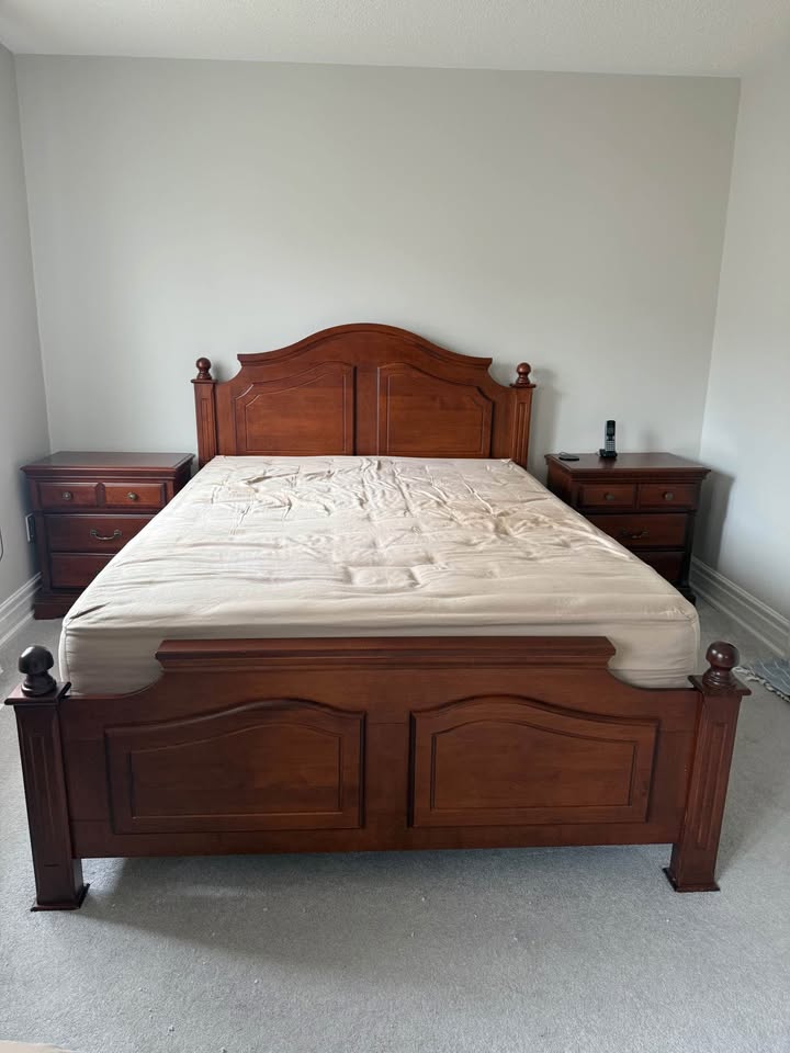 MOVING SALE: Solid Wood Queen Bedroom Set – Bed, Dresser with Mi - photo 4
