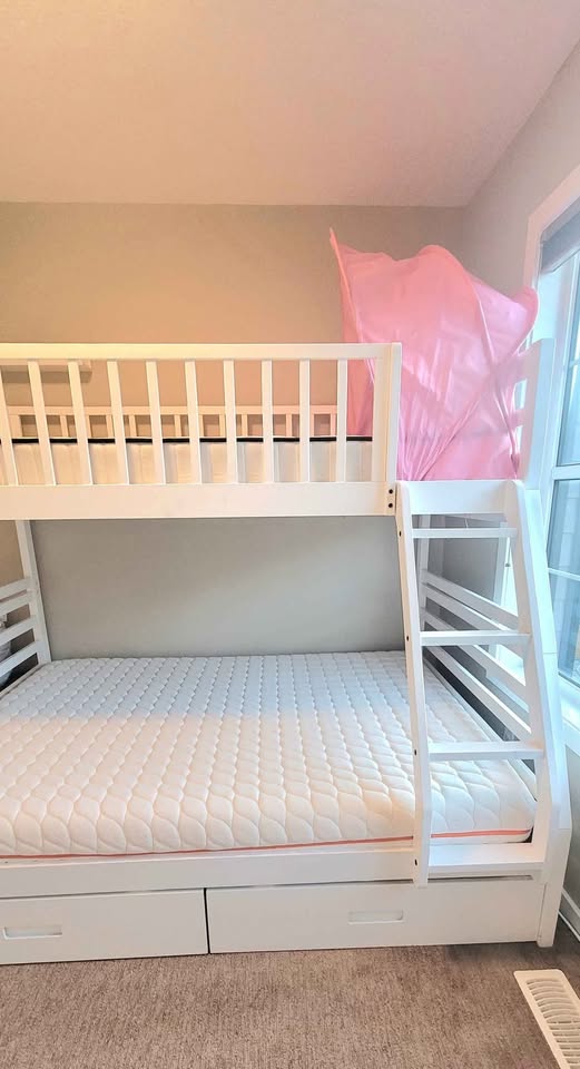 Twin over double bunk bed with mattress - photo 4