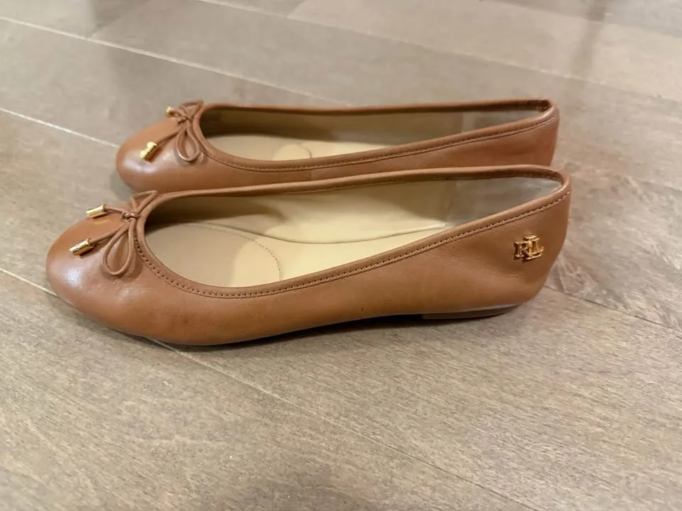 Ralph Lauren Ballet Flats NIB Cognac Brown size 6 image indicator(2)