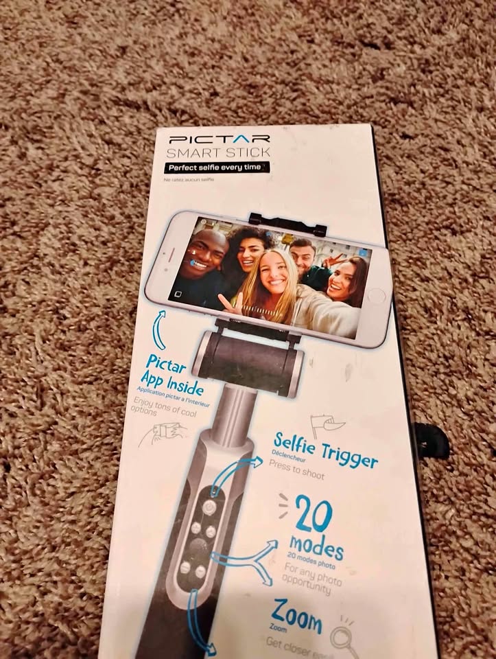 Selfie Taker - PICTAR SMART STICK