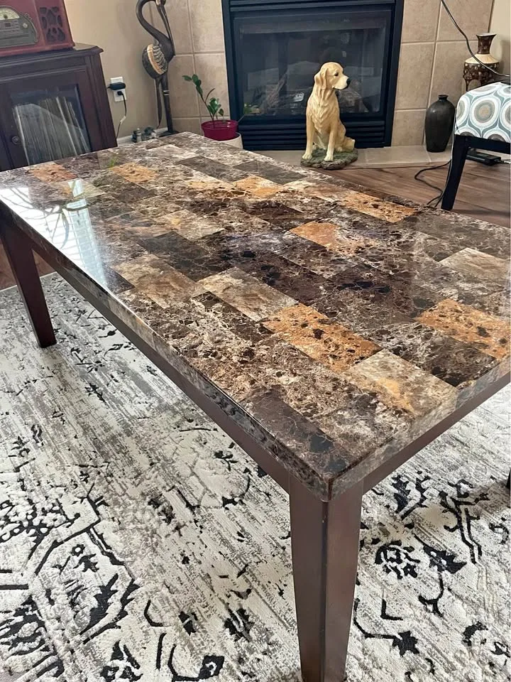 LIKE NEW Coffee Table with 2 End Tables thumbnail