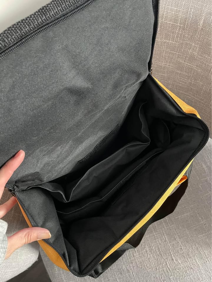 EXCELLENT CONDITION Yellow Multi-Functional Bag - photo 2